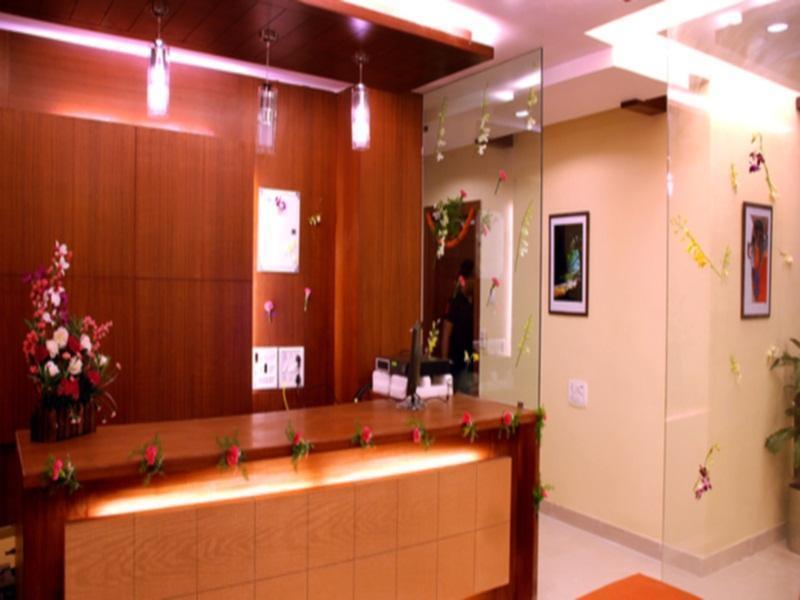 Hotel Sri Madhura Inn ハイデラバード エクステリア 写真